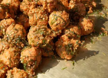 A Platter of Pakoras