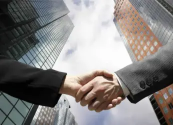 Wal-Mart and Flipkart teams up to take on Amazon