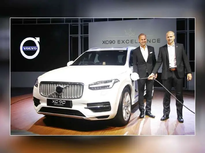 volvo xc90 t8