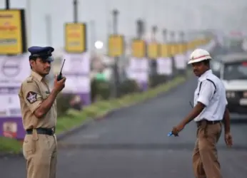 Vizag Traffic Police Implementing The Helmet Rule On Policemen