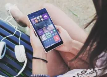 Smartphone On – Boredom Gone!!