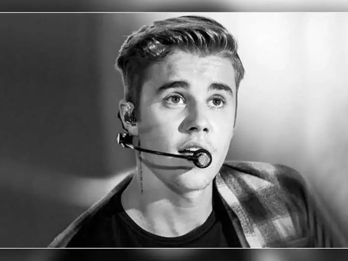 justin bieber music singer pop canadian