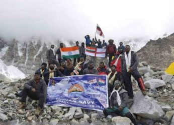 Indian Navy Mountaineering Team Scales Mount Everest