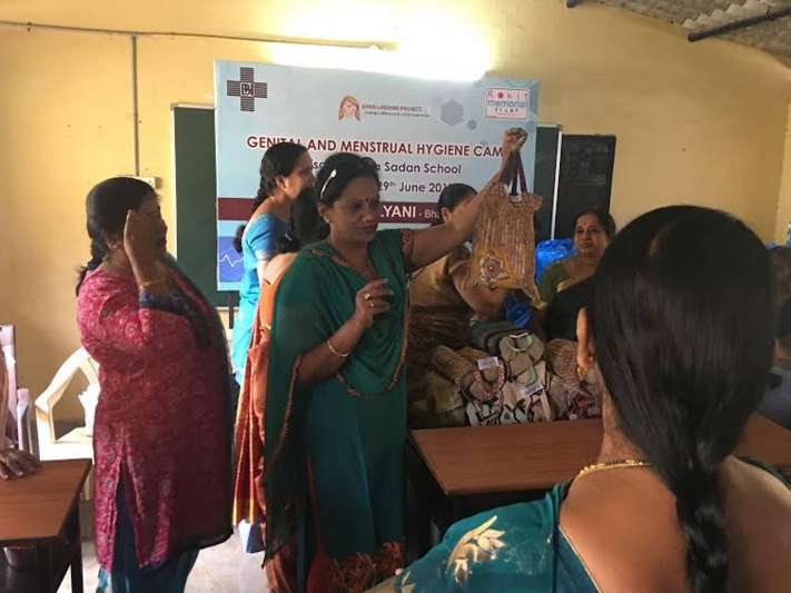 Rohit Memorial Trust Conducts Talks on Menstrual Hygiene