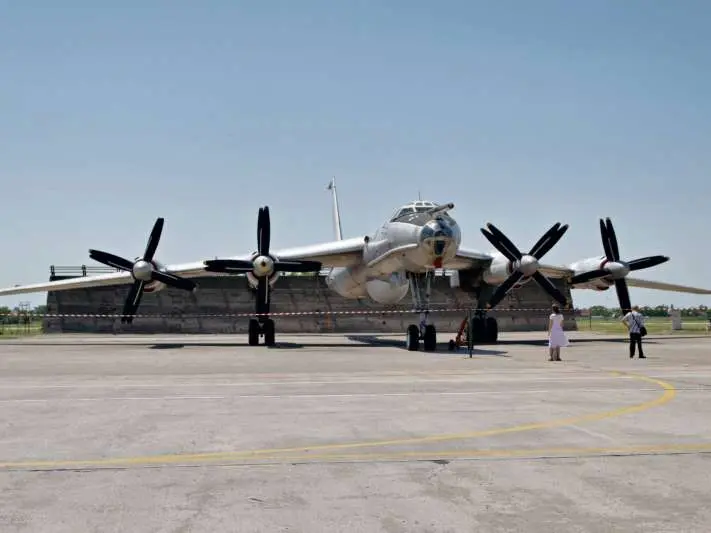 Mighty Neighbor For INS Kursura - The Albatross