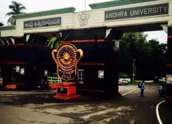 University Hostel students protest against food quality