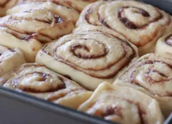 This cafe in Siripuram serves the best cinnamon rolls in town. Check out NOW