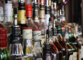 Gnanapuram Women Protest Proximity Of Liquor Shops