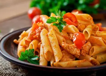 Vivana throws a Pasta feastival for all the food lovers