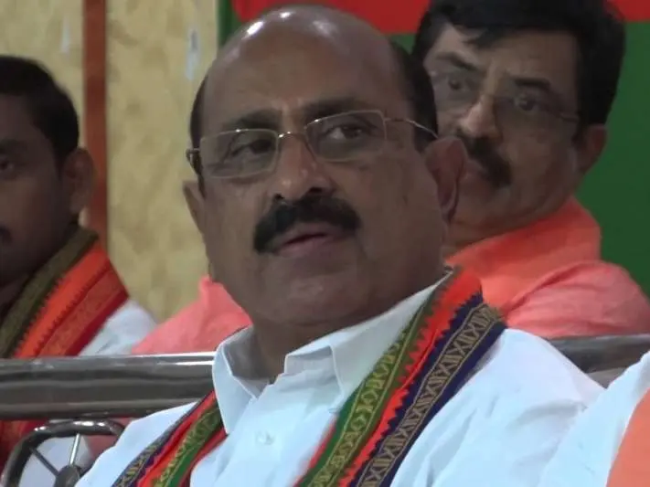 Health Minister Visits Agency Areas