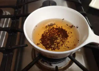 Food safety Officials seize adulterated Tea powder in the city