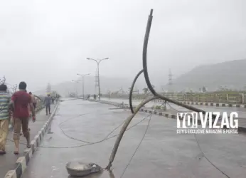 10 photos of HudHud cyclone that reflect the city’s devastation in 2014