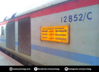 Rayalaseema Express derails, Indian Railways staff take prompt action