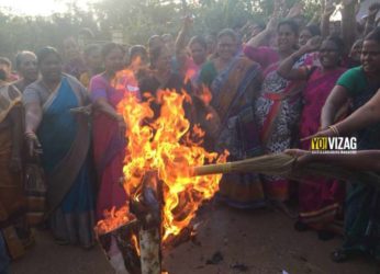 Visakhapatnam: Women groups protest against RGV’s ‘God, Sex and Truth’