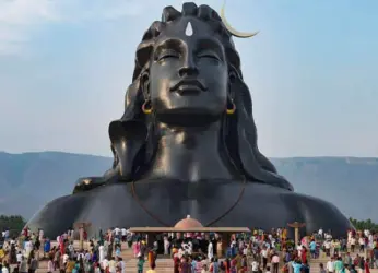 Watch Mahashivratri be celebrated in high spirits with Sadhguru at Isha Yoga, Coimbatore