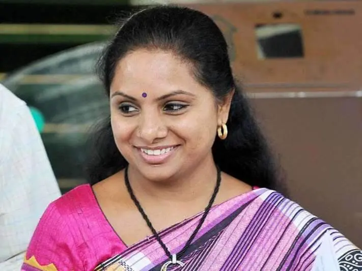 TRS MP Kavitha supports Andhra Pradesh MPs protesting for special status