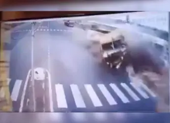 Horrific accident in Telangana kills lorry driver on spot