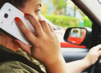 One in every three Indian women gets offensive calls or messages, Truecaller Survey reveals