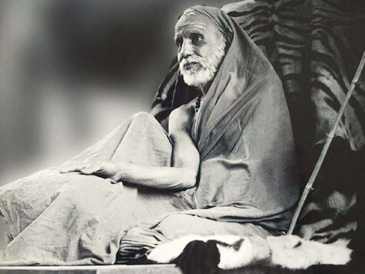 Sri Chandrasekharendra Saraswati