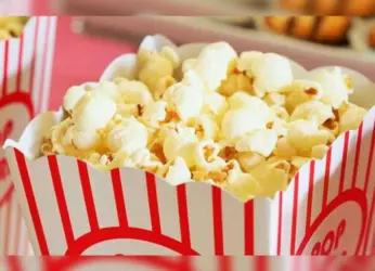 MNS workers beat a theatre manager for overpricing popcorn