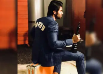 Vijaya Devarakonda to auction his Filmfare Best Actor Award