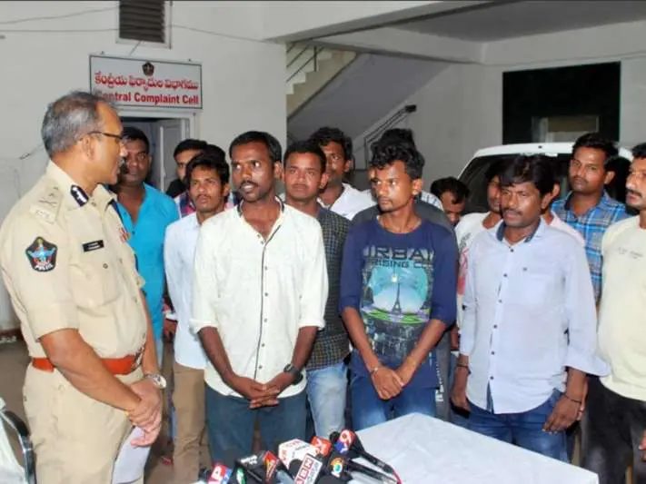 Vizag police respond to a Twitter complaint and rescue 21 youth from Abu Dhabi