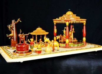 The village near Vizag known for making wooden toys