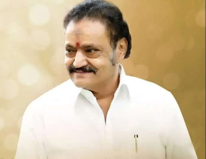 Nandamuri Harikrishna dies in a road accident