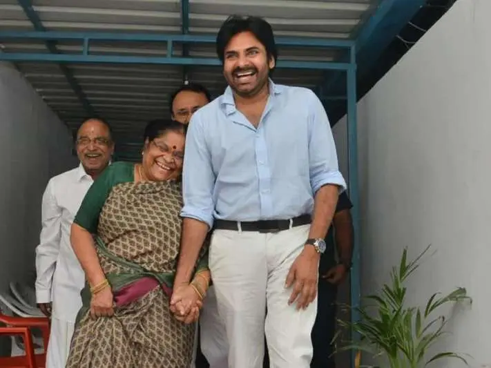 pawan kalyan, janasena party