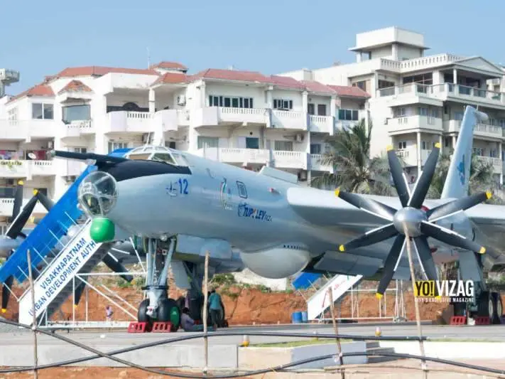 TU-142, vizag