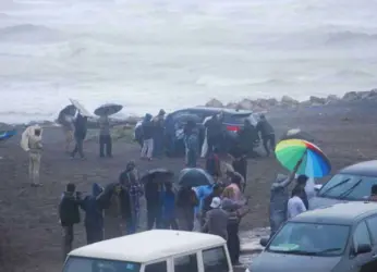 Visakhapatnam weather update as Cyclone Phethai hits Andhra Pradesh