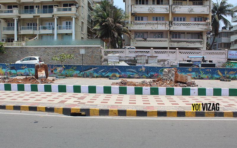 Illegal statues removed at beach road in Vizag