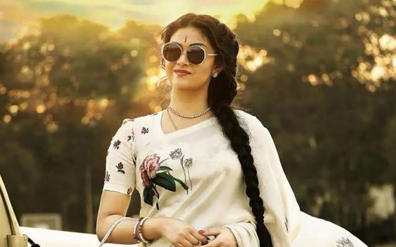 Keerthy Suresh bags the Best Actress National Award for Mahanati