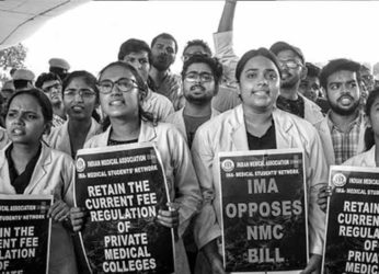 Doctors in Vizag continue their protest against NMC Bill, boycott duties