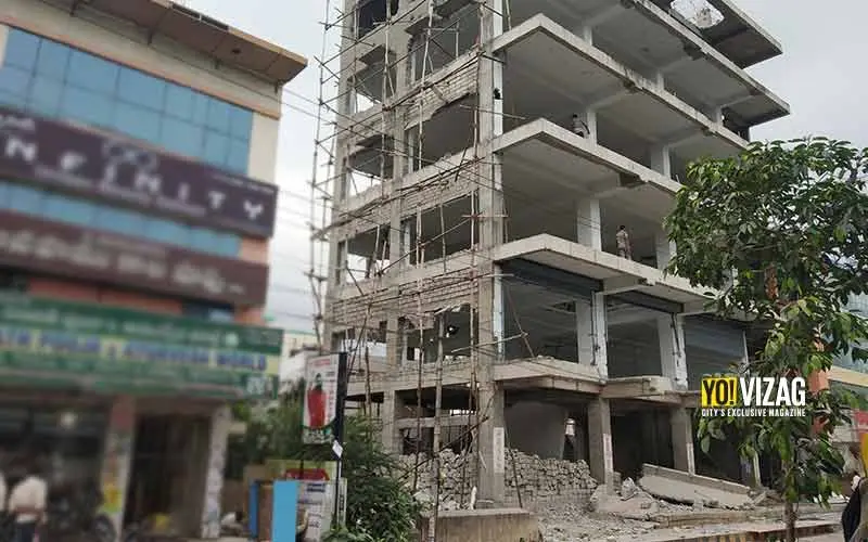 Peela Govinda Satyanarayana, vizag