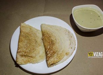 4 home-made dosas for 10 rupees: Meet the Kamalathal of Visakhapatnam