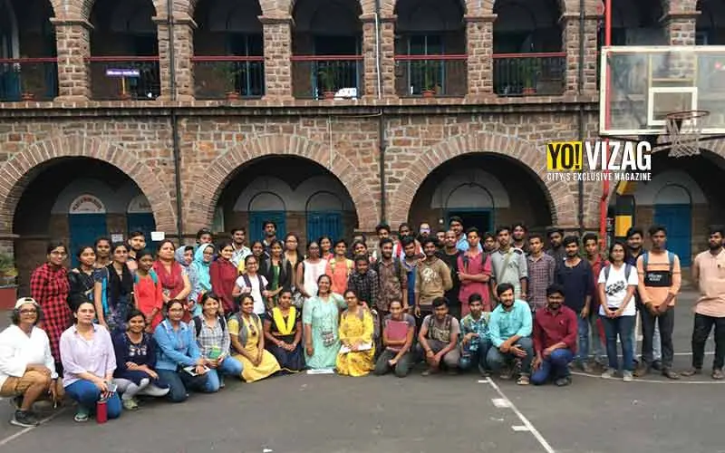 AU Fine arts take part in world hertiage week walk in Vizag