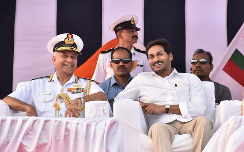 Vice Admiral with AP CM YS Jagan in Navy Day celebrations in Visakhapatnam