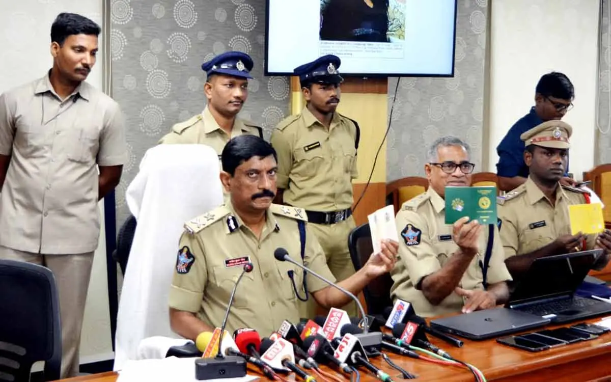 Nigerian nationals arrested in Visakhapatnam for Rs 39 crore online scam