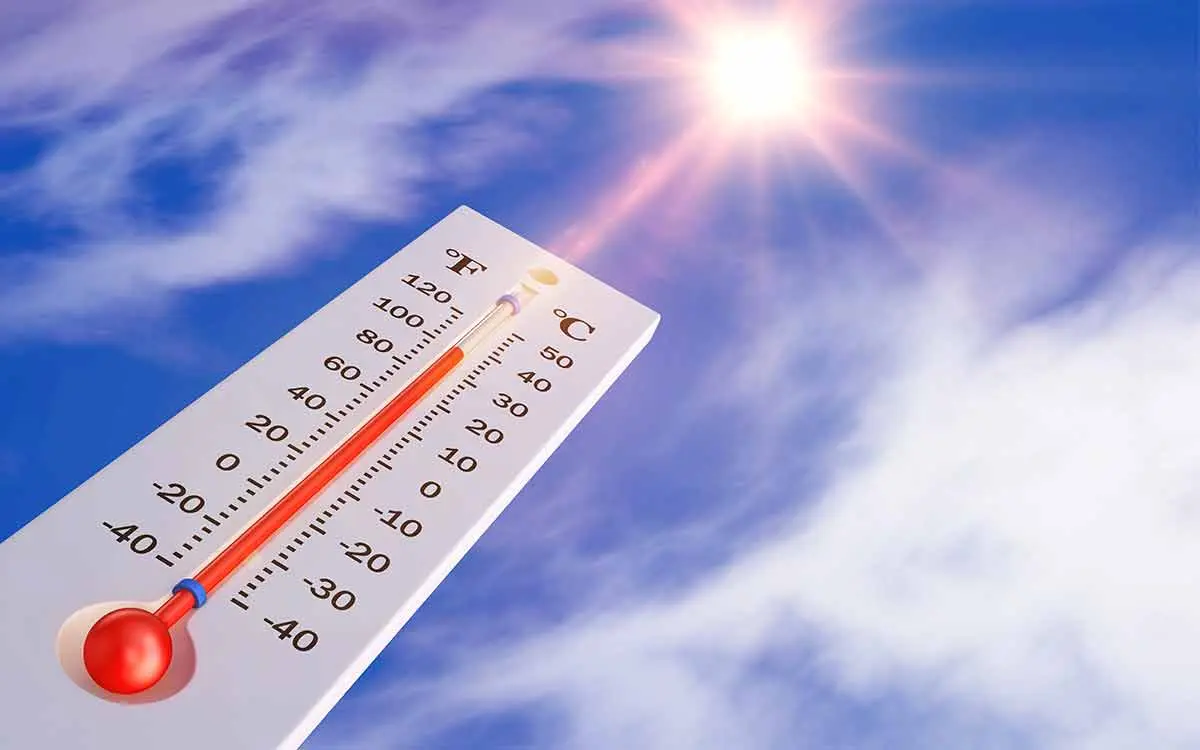 Heat wave sweeps Andhra Pradesh, mercury climbs over 43°C