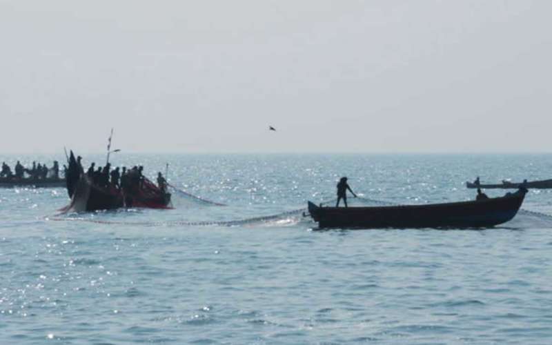27 fishermen reach Srikakulam coast in AP via sea route amid lockdown 