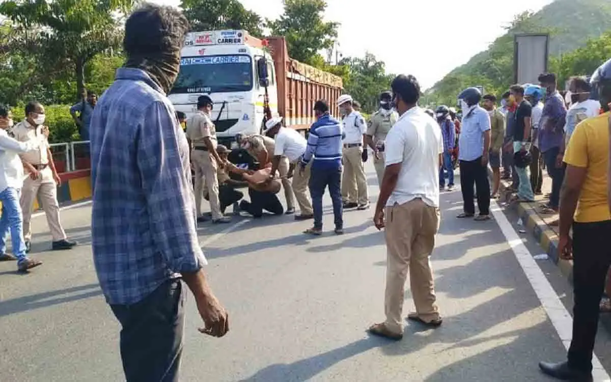 Andhra Pradesh High Court orders CBI probe into Dr Sudhakar's case