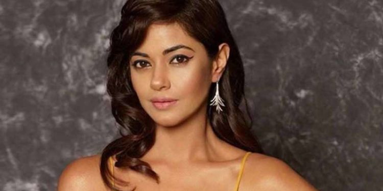 Actress Meera Chopra lodges complaint on Jr NTR fans for cyber bullying