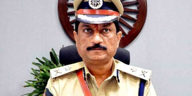 Vizag Police Commissioner alleges Dr Sudhakar is provoking police
