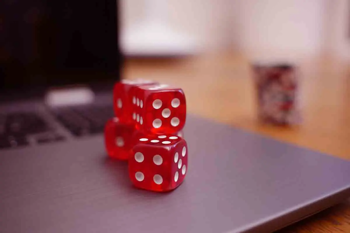 Youngster ends life in Vizag after losing money in online gambling