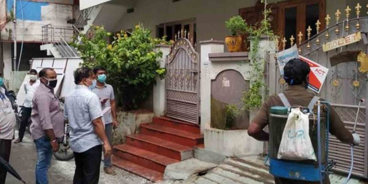 Vizag reports 852 new coronavirus cases, Andhra tally crosses 2-lakh mark