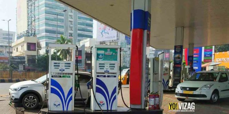 Cost of petrol, diesel up by Re 1 as Andhra levies road development cess