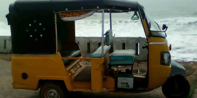Autos in Vizag to be installed with panic buttons to enhance passenger safety