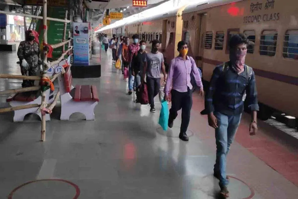 Dasara special trains and buses to be operated from Visakhapatnam