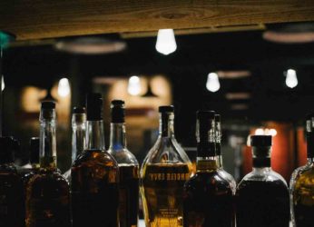 Liquor prices in Andhra Pradesh cut down to prevent inter-border smuggling